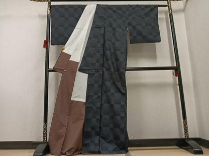 平和屋着物●本場大島紬　変わり市松文　さが美扱い　正絹　逸品　AABH5325ph