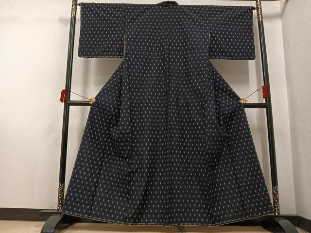 平和屋着物●上質な紬　井桁絣　濃紺地　正絹　逸品　未使用　AABH5327ph