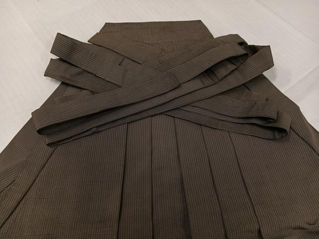 平和屋着物●男性　馬乗り袴　縞　正絹　逸品　AABH5369ph