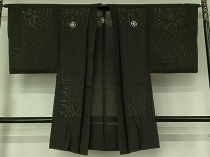 平和屋着物▽男性　黒紋付羽織　スリーシーズン　春夏秋　塵除け　絽　暗黒色　正絹　逸品　AABH5599jh
