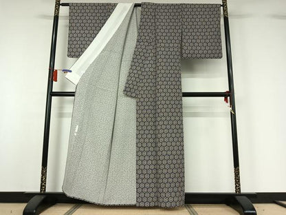 平和屋着物▽加納昭一　小紋　単衣　亀甲花文　反端付き　正絹　逸品　AABH5683jh
