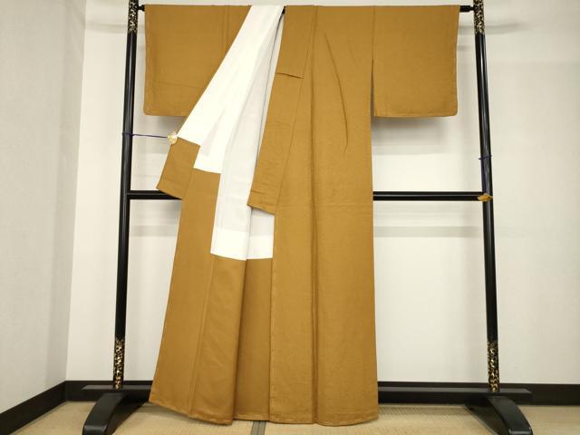 平和屋着物●上質な色無地　花唐草地紋　黄唐茶色　正絹　逸品　未使用　AABH5769ck