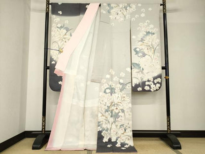 平和屋着物●豪華振袖　駒刺繍　草花文　金彩　ロング丈　正絹　逸品　AABH5775ck