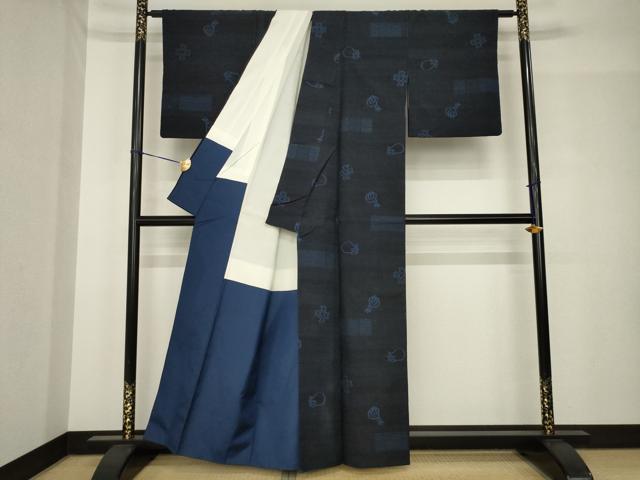 平和屋着物●上質な紬　成り物　亀甲絣　正絹　逸品　AABH5778ck