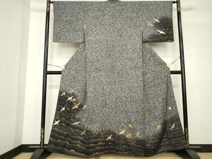 平和屋着物●訪問着　作家物　桂吾　飛鶴文　暈し染め　黒地　金彩　正絹　逸品　AABH5798ck