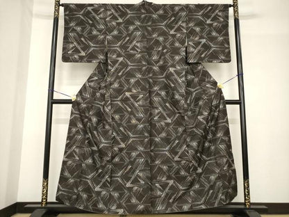 平和屋着物●本場大島紬　カタス9マルキ　幾何学文様　正絹　逸品　AABH5813ck