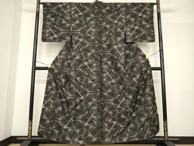 平和屋着物●本場大島紬　カタス9マルキ　幾何学文様　正絹　逸品　AABH5813ck