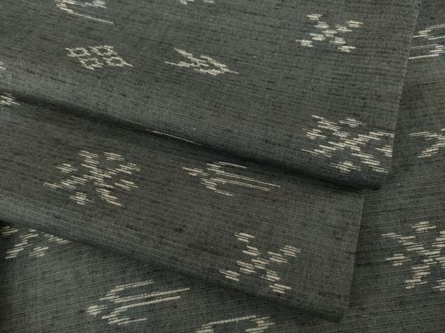 平和屋着物●上質な紬　琉球絣文様　黒地　正絹　逸品　CABE2178yc 平和屋着物○上質な紬 琉球絣 黒地 正絹 逸品 AABE5428fy