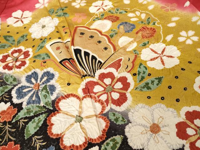 平和屋着物●豪華振袖　駒刺繍　雪輪花蝶文　金彩　正絹　逸品　AABH5831ck