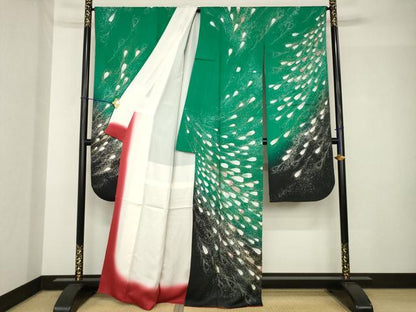 平和屋着物●写真家・秋山庄太郎　振袖　駒刺繍　孔雀羽文　暈し染め　正絹　逸品　AABH5882ck