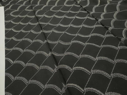 平和屋着物■本場大島紬　瓦文　黒地　正絹　逸品　AABH5949sx
