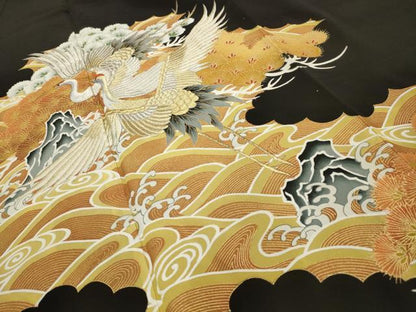 平和屋着物■豪華黒留袖　刺繍　雲取り飛鶴浜松文　金銀糸　金彩　正絹　逸品　AABH5987sx