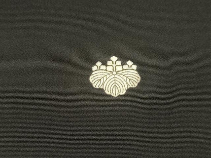 平和屋着物■豪華黒留袖 駒刺繍 扇面飛鶴花文 暈し染め 金銀彩 正絹 逸品 AABH6125sx