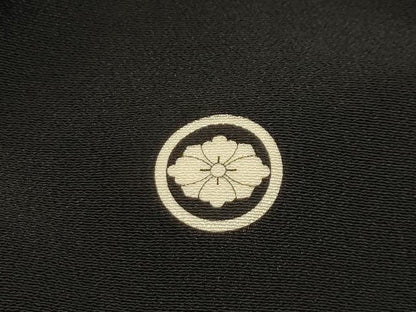 平和屋着物■豪華黒留袖　作家物　刺繍　花鳥文　暈し染め　金彩　正絹　逸品　AABH6207sx