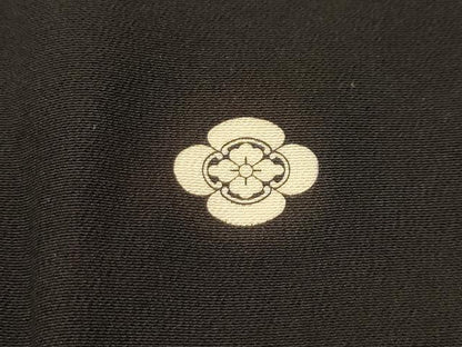 平和屋着物■豪華黒留袖　刺繍　梅松文　金糸　金彩　正絹　逸品　AABH6209sx