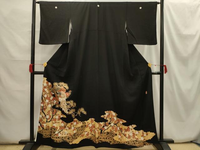 平和屋着物■豪華黒留袖　駒刺繍　孔雀梅松文　金彩　正絹　逸品　AABH6234sx