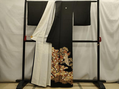 平和屋着物■豪華黒留袖　駒刺繍　孔雀梅松文　金彩　正絹　逸品　AABH6234sx