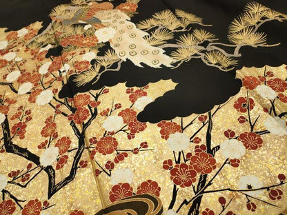 平和屋着物■豪華黒留袖　駒刺繍　孔雀梅松文　金彩　正絹　逸品　AABH6234sx