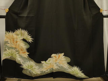 平和屋着物■豪華黒留袖　刺繍　流水飛鳥文　金銀糸　銀彩　正絹　逸品　AABH6240sx