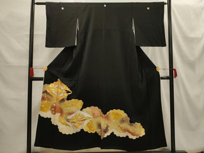 平和屋着物■豪華黒留袖 駒刺繍 雲取双鶴文 金彩 正絹 逸品 AABH6243sx