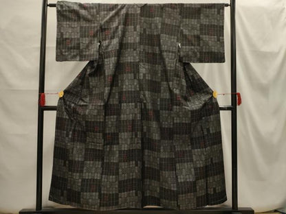 平和屋着物■本場大島紬　亀甲花文　正絹　逸品　AABH6245sx