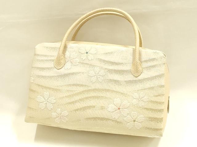 平和屋着物●和装小物　和装バッグ　ハンドバッグ　利休バッグ　流水に桜　金銀糸　逸品　AABH6630ay