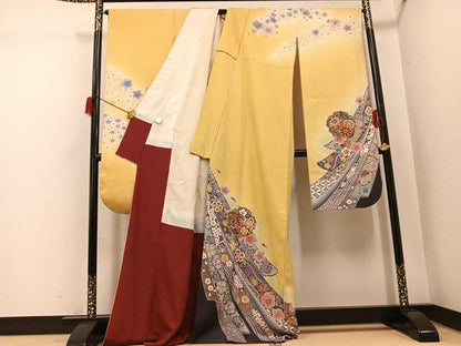 平和屋着物●豪華振袖　駒刺繍　雪輪花文　暈し染め　金彩　正絹　逸品　AABH6819ph