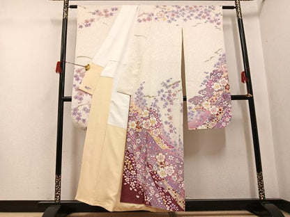 平和屋着物●豪華振袖　駒刺繍　雪輪舞花文　金彩　銀通し地　やまと誂製　正絹　逸品　AABH6826ph