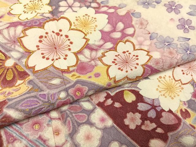 平和屋着物●豪華振袖　駒刺繍　雪輪舞花文　金彩　銀通し地　やまと誂製　正絹　逸品　AABH6826ph