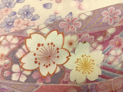 平和屋着物●豪華振袖　駒刺繍　雪輪舞花文　金彩　銀通し地　やまと誂製　正絹　逸品　AABH6826ph