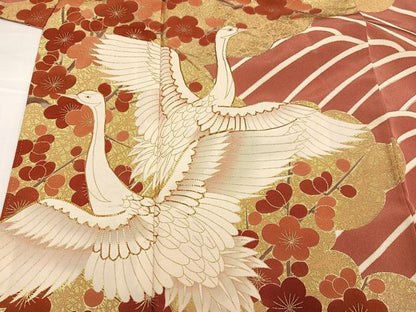 平和屋着物●豪華振袖　友禅　作家物　駒刺繍　群鶴立波梅文　金彩　正絹　逸品　AABH6827ph