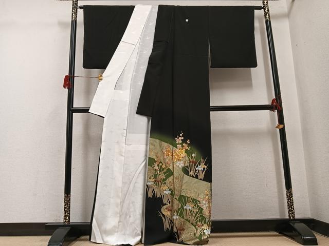 平和屋着物●豪華黒留袖　駒刺繍　流水草花文　金銀彩　正絹　逸品　AABH6828ph