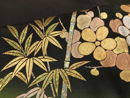 平和屋着物●豪華黒留袖　駒刺繍　流水草花文　金銀彩　正絹　逸品　AABH6828ph