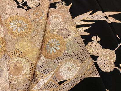 平和屋着物●豪華黒留袖　中国三大刺繍　汕頭刺繍　スワトウ刺繍　草花文　金彩　正絹　逸品　AABH6842ph