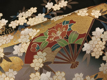 平和屋着物●女優・後藤久美子ブランド　黒留袖　駒刺繍　向かい鶴扇面草花文　金銀彩　正絹　逸品　AABH6860ph