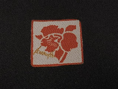 平和屋着物●女優・後藤久美子ブランド　黒留袖　駒刺繍　向かい鶴扇面草花文　金銀彩　正絹　逸品　AABH6860ph