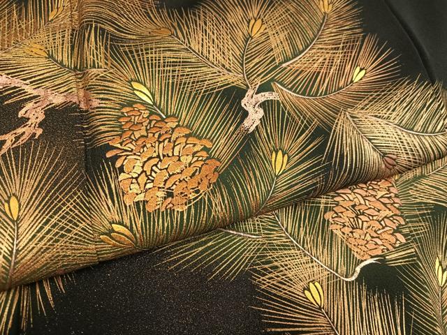 平和屋着物●京友禅作家　元橋宏太郎　黒留袖　手描き　刺繍　松　金彩　正絹　逸品　AABH6871ph