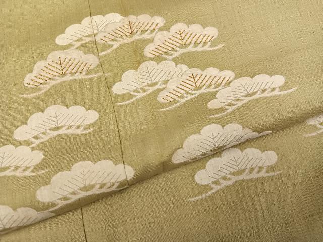 平和屋着物●訪問着　紬地　刺繍　松　金糸　正絹　逸品　AABH6878ph 平和屋着物○訪問着 紬地 刺繍 松 金糸 正絹 逸品 AABH6878ph - メルカリ