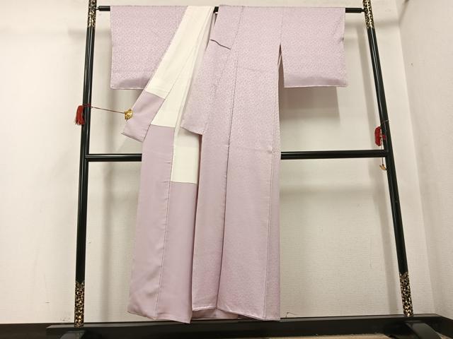 平和屋着物●上質な色無地　紋意匠　枯野色　正絹　逸品　AABH6891ph 平和屋着物○上質な色無地 紋意匠 枯野色 正絹 逸品 AABH6891ph