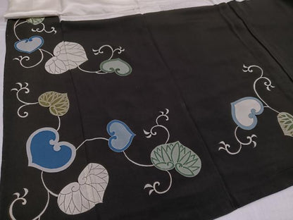 平和屋着物●豪華黒留袖　駒刺繍　葵　金彩　正絹　逸品　AABH6902ph