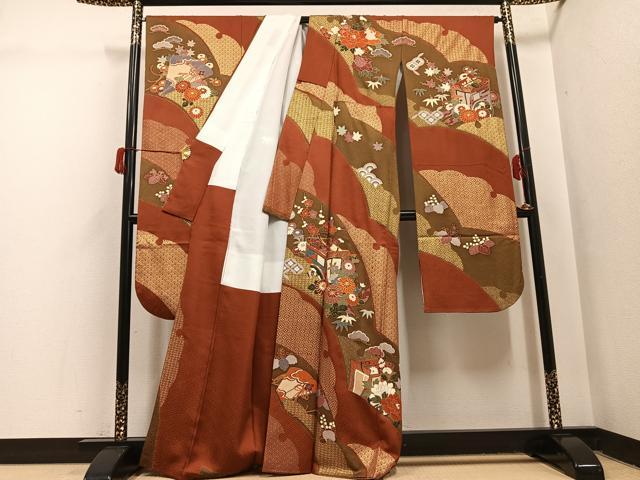 平和屋着物●豪華振袖　駒刺繍　雪輪御所車草花文　金彩　正絹　逸品　AABH6903ph