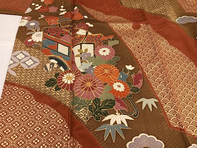 平和屋着物●豪華振袖　駒刺繍　雪輪御所車草花文　金彩　正絹　逸品　AABH6903ph