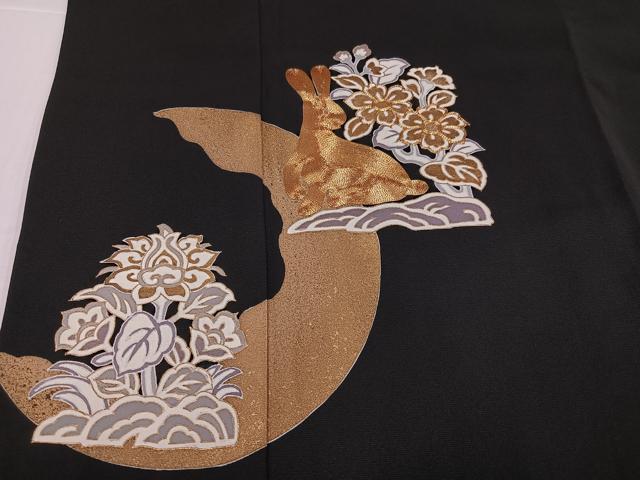 平和屋着物●豪華黒留袖　作家物　駒刺繍　花兎之図　金彩　正絹　逸品　未使用　AABH6908ph
