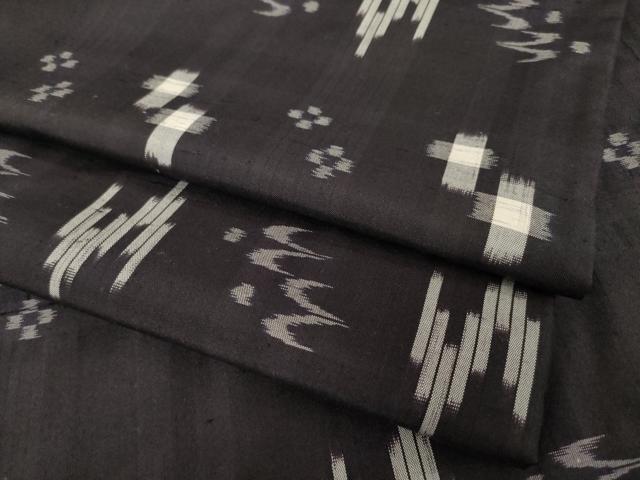 平和屋着物●本場琉球絣　紬　飛鳥文　正絹　逸品　AABH7005ck