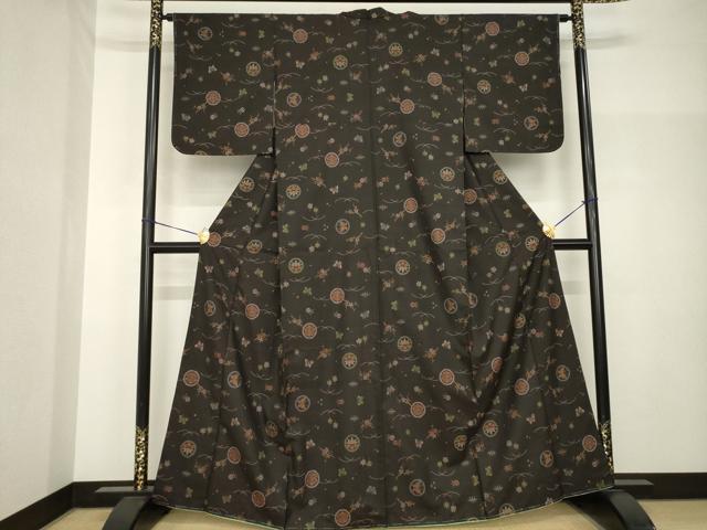 平和屋着物●本場大島紬　カタス9マルキ　吉祥花蝶丸文　正絹　逸品　未使用　AABH7028ck