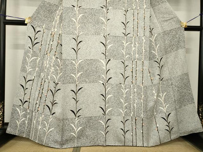 平和屋着物●訪問着　草花文　黒地　金彩　正絹　逸品　AABH7051ck