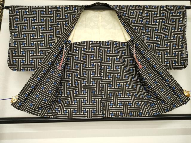 平和屋着物●本場大島紬　龍郷絣　秋名バラ　アンサンブル　正絹　逸品　AABH7052ck