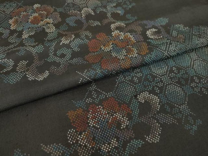 平和屋着物●本場大島紬　カタス7マルキ　霞花唐草文　正絹　逸品　AABH7069ck