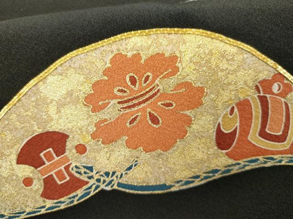 平和屋着物●創業460年・千總　黒留袖　駒刺繍　双鶴吉祥松文　金彩　正絹　逸品　AABH7139cs