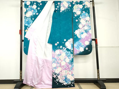平和屋着物●豪華振袖　刺繍　草花文　薔薇　暈し染め　金彩　正絹　逸品　AABH7143cs
